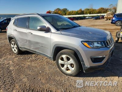 Czwarte zdjęcie samochodu z boku: 2018 JEEP COMPASS LATITUDE VIN:3C4NJDBB8JT256013 - miniatura