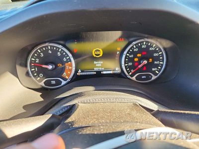 Zdjęcie 9 z 13 samochodu: 2019 JEEP RENEGADE LATITUDE VIN:ZACNJBBB2KPK76798 - miniatura