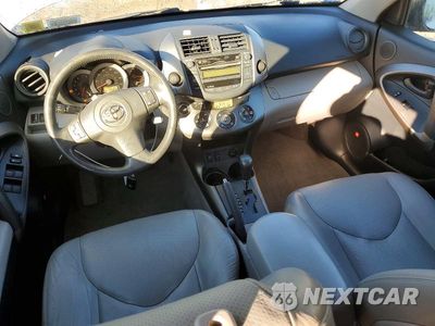 Zdjęcie 8 z 13 samochodu: 2010 TOYOTA RAV4 LIMITED VIN:JTMDF4DVXAD029366 - miniatura