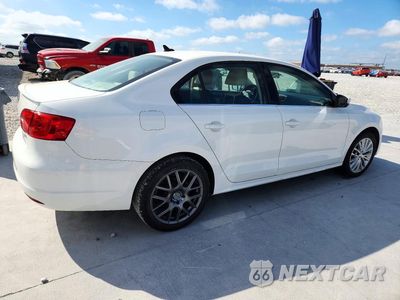 Trzecie zdjęcie samochodu z tyłu: 2014 VOLKSWAGEN JETTA SEL VIN:3VWL07AJ1EM389097 - miniatura