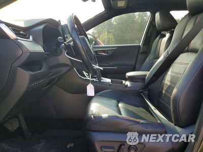 Zdjęcie 7 z 13 samochodu: 2023 TOYOTA RAV4 PRIME XSE VIN:JTMFB3FV5PD114457 - miniatura
