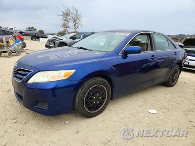 2011 TOYOTA CAMRY LE 4T1BF3EK0BU695686 - główne zdjęcie licytacji z USA - miniatura