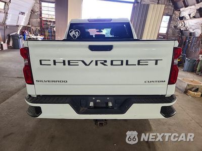 Zdjęcie 6 z 12 samochodu: 2021 CHEVROLET SILVERADO K1500 CUSTOM VIN:3GCPYBEK4MG304365 - miniatura
