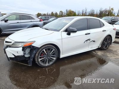 2018 TOYOTA CAMRY XSE 4T1B61HK2JU052500 - główne zdjęcie licytacji z USA - miniatura