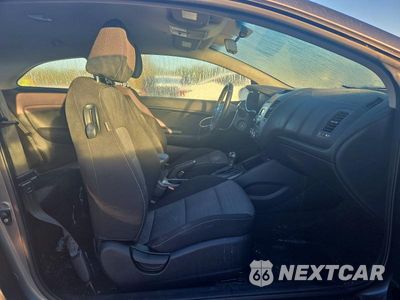 Zdjęcie 10 z 12 samochodu: 2015 KIA FORTE EX VIN:KNAFX6A87F5350618 - miniatura