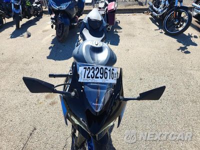 Piąte zdjęcie samochodu w środku: 2026 KAWASAKI ZX636 K VIN:JKBZXJJ18TA050746 - miniatura