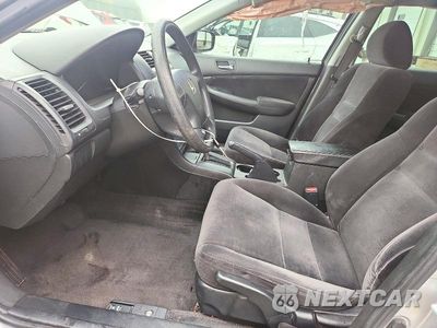 Zdjęcie 7 z 12 samochodu: 2007 HONDA ACCORD VALUE VIN:JHMCM56137C010897 - miniatura