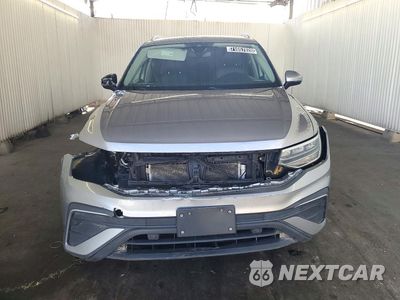 Piąte zdjęcie samochodu w środku: 2023 VOLKSWAGEN TIGUAN SE VIN:3VVNB7AX6PM017883 - miniatura