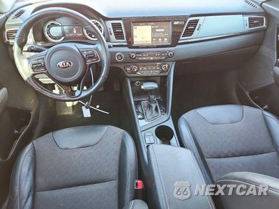 Zdjęcie 8 z 14 samochodu: 2019 KIA NIRO S TOURING VIN:KNDCC3LC6K5297017 - miniatura