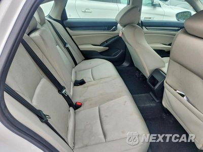 Zdjęcie 10 z 12 samochodu: 2021 HONDA ACCORD LX VIN:1HGCV1F17MA012782 - miniatura