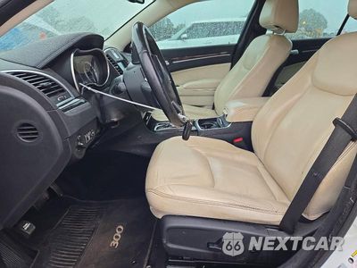 Zdjęcie 7 z 12 samochodu: 2015 CHRYSLER 300 LIMITED VIN:2C3CCAAG7FH785910 - miniatura