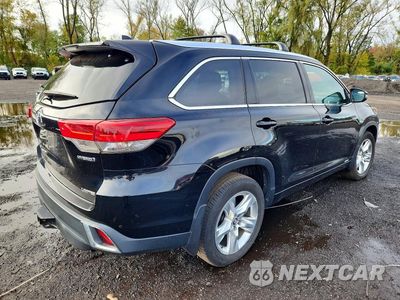 Trzecie zdjęcie samochodu z tyłu: 2017 TOYOTA HIGHLANDER HYBRID LIMITED VIN:5TDDGRFH1HS031314 - miniatura