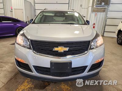 Piąte zdjęcie samochodu w środku: 2017 CHEVROLET TRAVERSE LS VIN:1GNKRFED3HJ176356 - miniatura