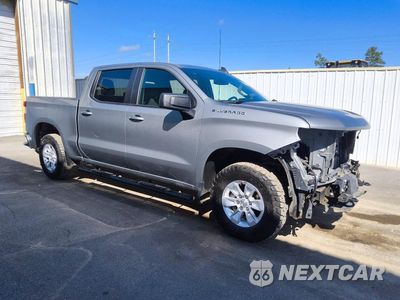 Czwarte zdjęcie samochodu z boku: 2023 CHEVROLET SILVERADO K1500 LT VIN:1GCPDDEK1PZ297046 - miniatura