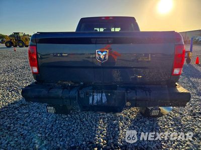 Zdjęcie 6 z 13 samochodu: 2018 RAM 2500 SLT VIN:3C6UR5DL3JG398334 - miniatura