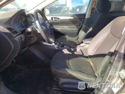 Zdjęcie 7 z 12 samochodu: 2019 NISSAN SENTRA S VIN:3N1AB7APXKY425627 - miniatura