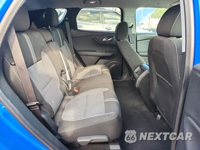 Zdjęcie 11 z 14 samochodu: 2026 CHEVROLET BLAZER 2LT VIN:3GNKBHR42TS142362 - miniatura