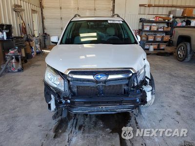 Piąte zdjęcie samochodu w środku: 2017 SUBARU FORESTER 2.5I PREMIUM VIN:JF2SJAGC8HH564912 - miniatura