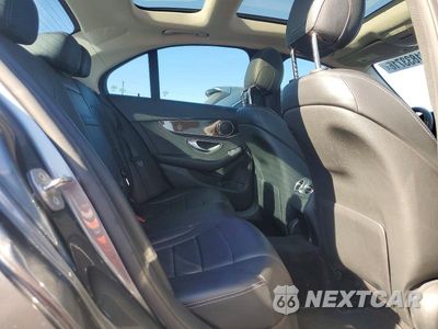Zdjęcie 10 z 12 samochodu: 2017 MERCEDES-BENZ C 300 4MATIC VIN:55SWF4KB5HU193806 - miniatura