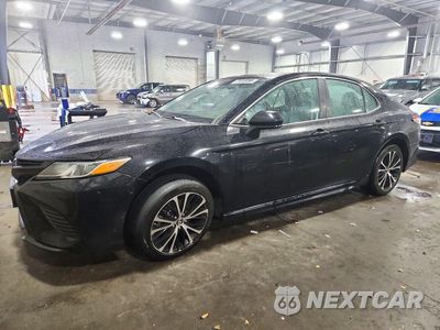 2018 TOYOTA CAMRY SE 4T1B11HK6JU535745 - główne zdjęcie licytacji z USA - miniatura