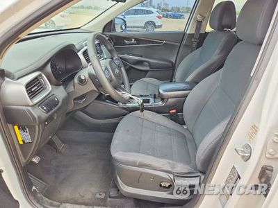 Zdjęcie 7 z 13 samochodu: 2016 KIA SORENTO LX V6 VIN:5XYPGDA58GG110486 - miniatura