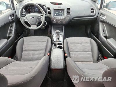 Zdjęcie 8 z 13 samochodu: 2018 KIA FORTE LX VIN:3KPFL4A76JE249559 - miniatura