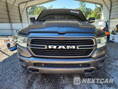 Piąte zdjęcie samochodu w środku: 2019 RAM 1500 LARAMIE VIN:1C6SRFJT9KN763190 - miniatura