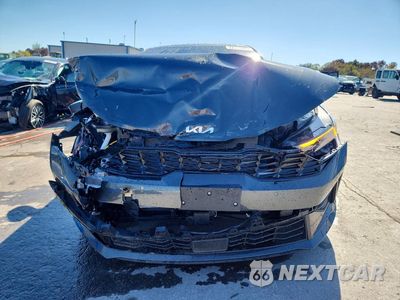 Piąte zdjęcie samochodu w środku: 2026 KIA K5 LXS VIN:KNAG24J76T5426677 - miniatura