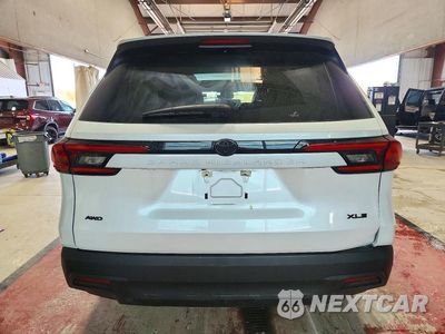 Zdjęcie 6 z 13 samochodu: 2025 TOYOTA GRAND HIGHLANDER XLE VIN:5TDAAAB56SS072434 - miniatura