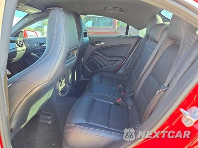 Zdjęcie 10 z 12 samochodu: 2018 MERCEDES-BENZ CLA 250 VIN:WDDSJ4EB2JN537485 - miniatura