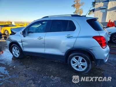 Drugie zdjęcie samochodu z przodu: 2018 CHEVROLET TRAX 1LT VIN:3GNCJLSB6JL255533 - miniatura