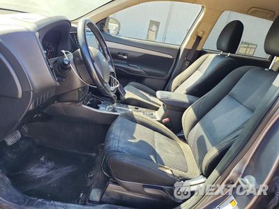 Zdjęcie 7 z 12 samochodu: 2018 MITSUBISHI OUTLANDER SE VIN:JA4AZ3A38JZ042458 - miniatura