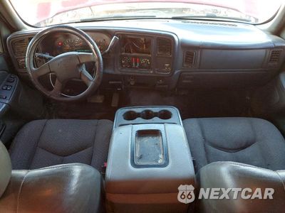 Zdjęcie 8 z 12 samochodu: 2005 CHEVROLET SILVERADO K2500 HEAVY DUTY VIN:1GCHK29U05E279118 - miniatura