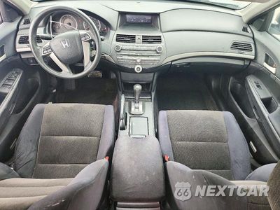 Zdjęcie 8 z 12 samochodu: 2009 HONDA ACCORD LX VIN:1HGCP263X9A152155 - miniatura