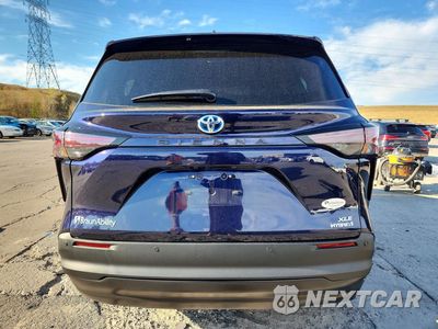 Zdjęcie 6 z 14 samochodu: 2023 TOYOTA SIENNA XLE VIN:5TDJRKEC1PS179973 - miniatura