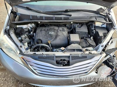 Zdjęcie 12 z 13 samochodu: 2017 TOYOTA SIENNA XLE 8-PASSENGER VIN:5TDYZ3DC1HS855040 - miniatura