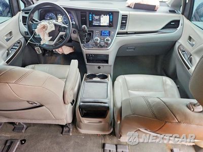 Zdjęcie 8 z 13 samochodu: 2015 TOYOTA SIENNA XLE 8-PASSENGER VIN:5TDYK3DC0FS625961 - miniatura