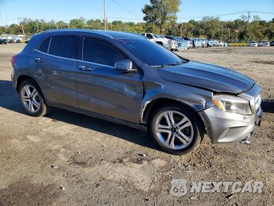 Czwarte zdjęcie samochodu z boku: 2016 MERCEDES-BENZ GLA 250 VIN:WDCTG4EB5GJ207721 - miniatura