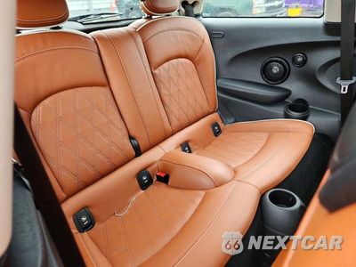 Zdjęcie 10 z 12 samochodu: 2020 MINI COOPER S VIN:WMWXR5C01L2L53821 - miniatura