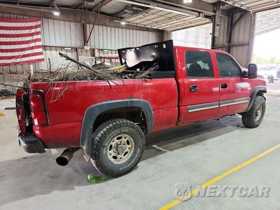 Trzecie zdjęcie samochodu z tyłu: 2006 CHEVROLET SILVERADO K2500 HEAVY DUTY VIN:1GCHK23246F137552 - miniatura