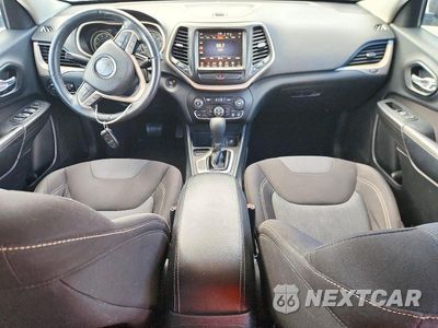 Zdjęcie 8 z 13 samochodu: 2016 JEEP CHEROKEE LATITUDE VIN:1C4PJLCS6GW217439 - miniatura