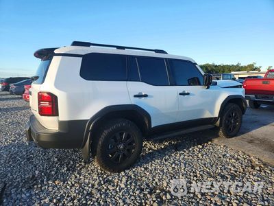 Trzecie zdjęcie samochodu z tyłu: 2025 TOYOTA LAND CRUISER BASE VIN:JTEABFAJ3SK038852 - miniatura