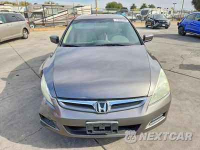 Piąte zdjęcie samochodu w środku: 2007 HONDA ACCORD EX VIN:1HGCM66557A050986 - miniatura