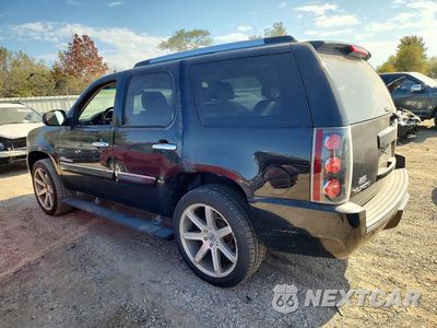 Drugie zdjęcie samochodu z przodu: 2007 GMC YUKON DENALI VIN:1GKFK638X7J271875 - miniatura