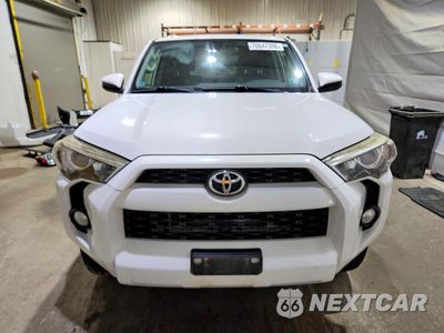 Piąte zdjęcie samochodu w środku: 2015 TOYOTA 4RUNNER SR5 VIN:JTEBU5JR9F5205010 - miniatura