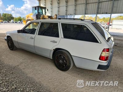 Drugie zdjęcie samochodu z przodu: 1992 MERCEDES-BENZ 300 TE 4MATIC VIN:WDBED90D0NF197112 - miniatura
