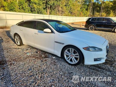 Czwarte zdjęcie samochodu z boku: 2016 JAGUAR XJL PORTFOLIO VIN:SAJWJ2GD8G8V99450 - miniatura