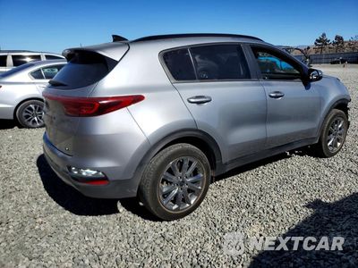 Trzecie zdjęcie samochodu z tyłu: 2022 KIA SPORTAGE S VIN:KNDP6CAC3N7021222 - miniatura