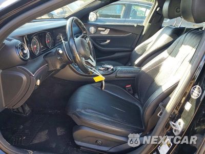 Zdjęcie 7 z 12 samochodu: 2019 MERCEDES-BENZ E 300 4MATIC VIN:WDDZF4KB6KA489003 - miniatura