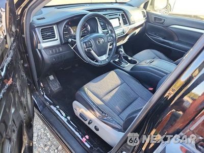Zdjęcie 8 z 12 samochodu: 2014 TOYOTA HIGHLANDER LE PLUS VIN:5TDBKRFH3ES039707 - miniatura